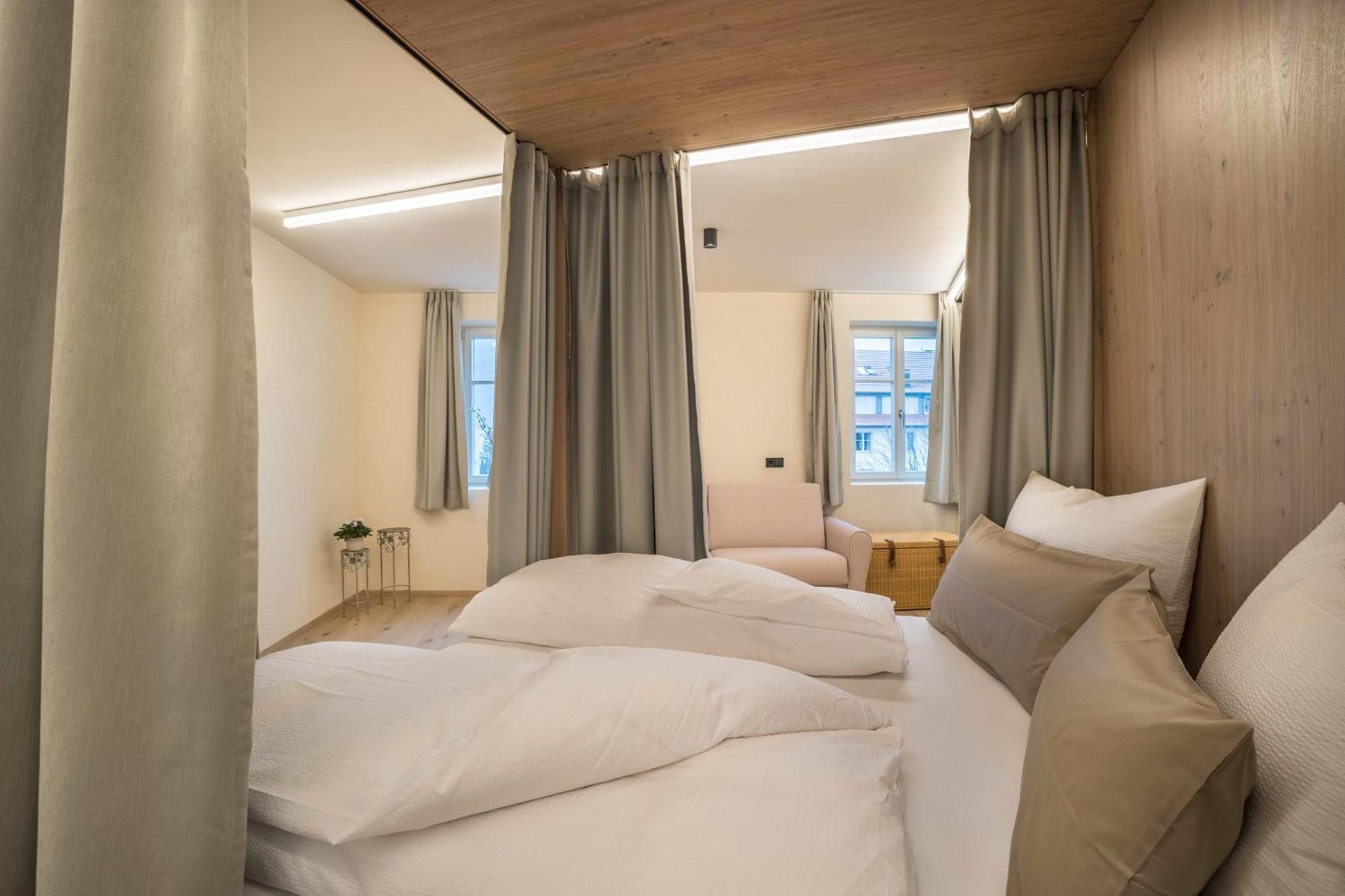 Avia Living Teresa Apartment Brunico Bagian luar foto